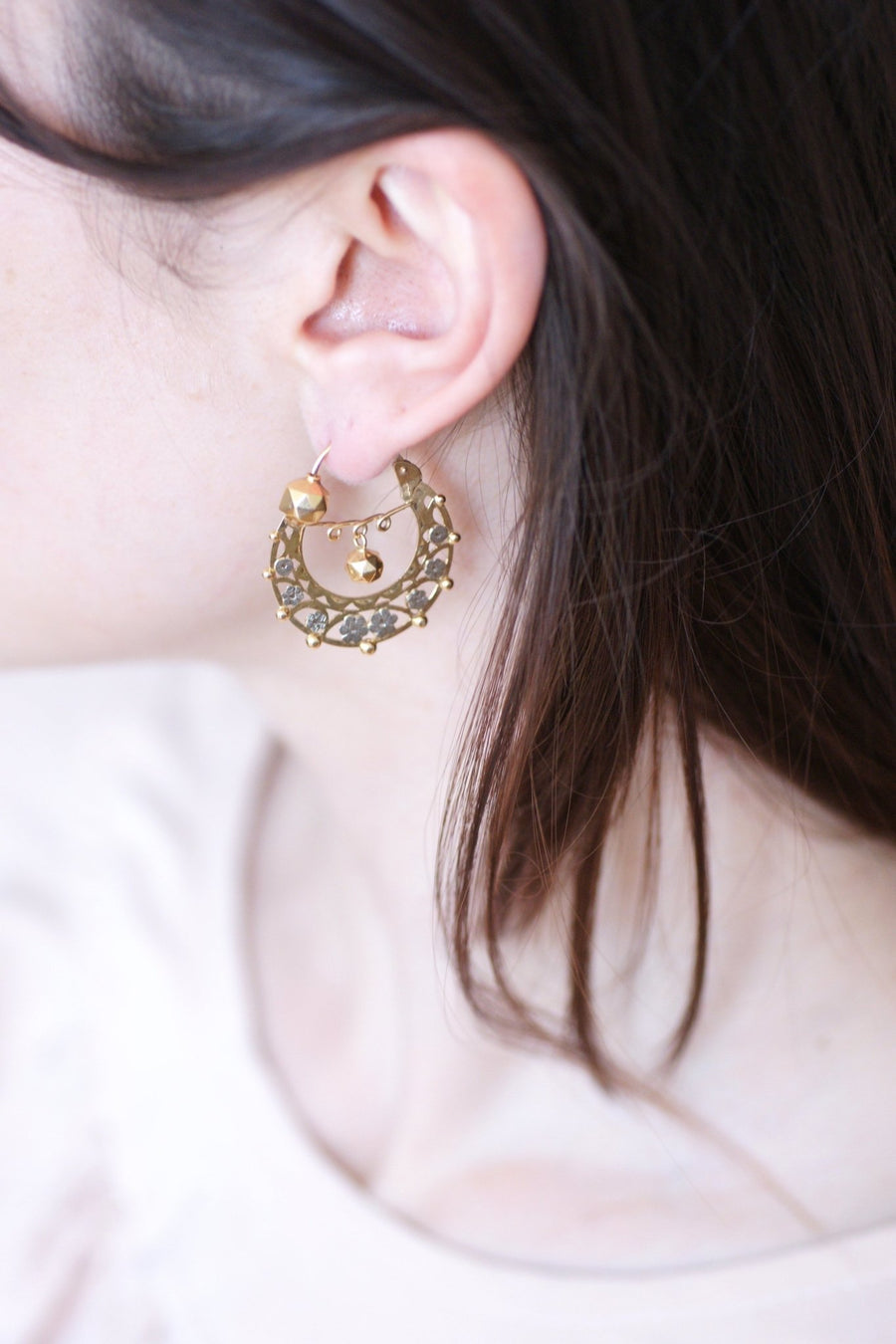 Gold creole earrings from Savoyarde - Galerie Pénélope