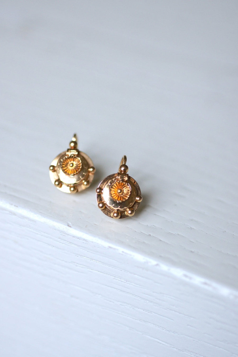 Antique corolla sleeper earrings in rose gold - Penelope Gallery