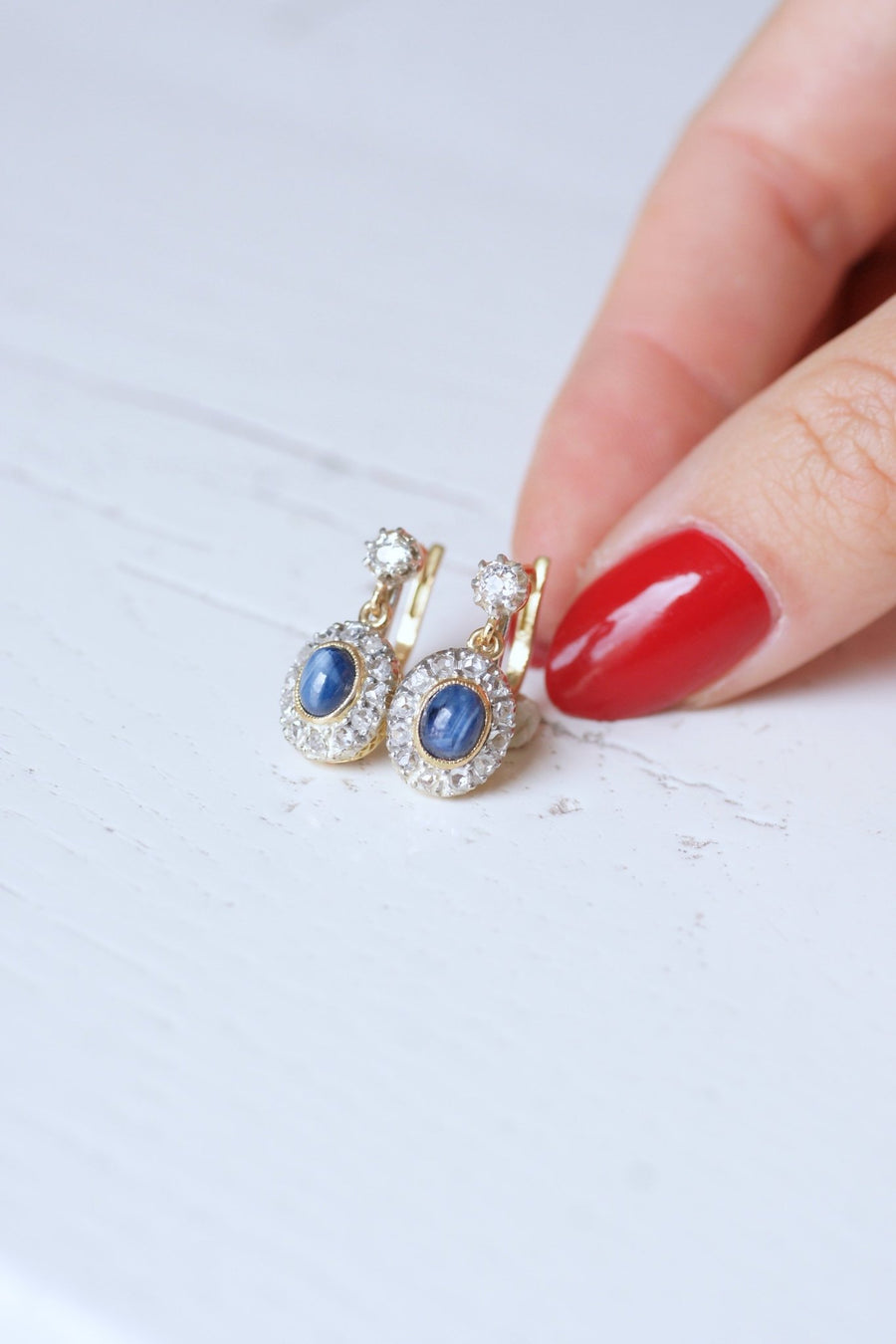 Antique gold, platinum, diamonds and star sapphires sleeper earrings - Galerie Pénélope