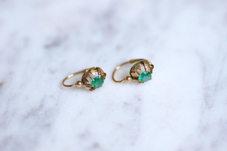 Antique pink gold and emeralds sleeper earrings - Galerie Pénélope