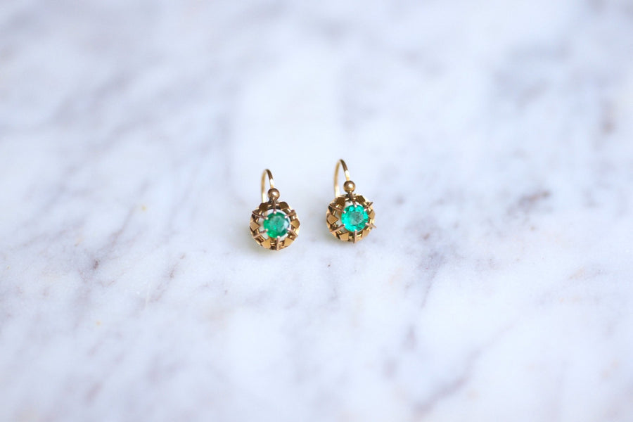 Antique pink gold and emeralds sleeper earrings - Galerie Pénélope
