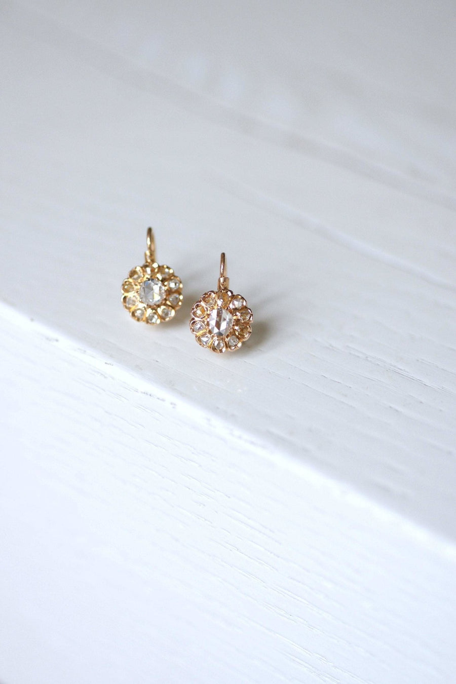 Antique daisy earrings with diamonds - Penelope Gallery