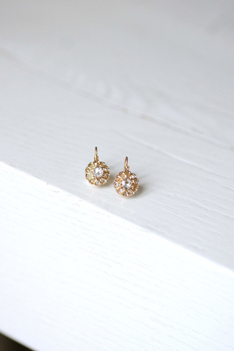 Antique daisy earrings with diamonds - Penelope Gallery