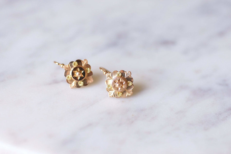 Antique pink and yellow gold sleeper flower earrings - Galerie Pénélope