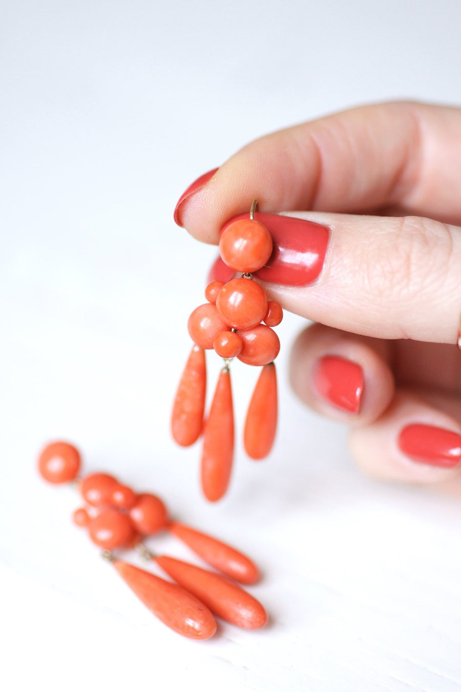 Antique gold and coral drop girandoles earrings - Galerie Pénélope