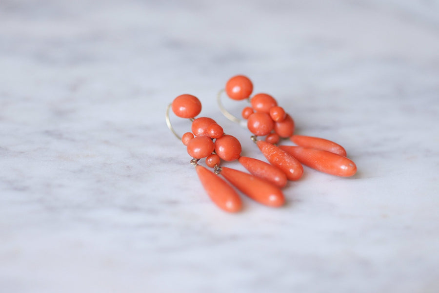 Antique gold and coral drop girandoles earrings - Galerie Pénélope