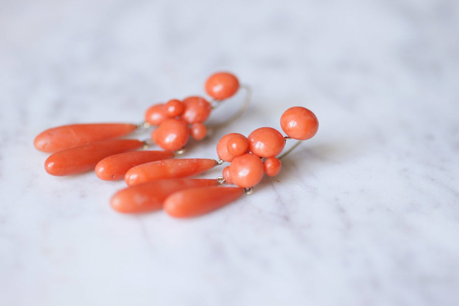 Antique gold and coral drop girandoles earrings - Galerie Pénélope