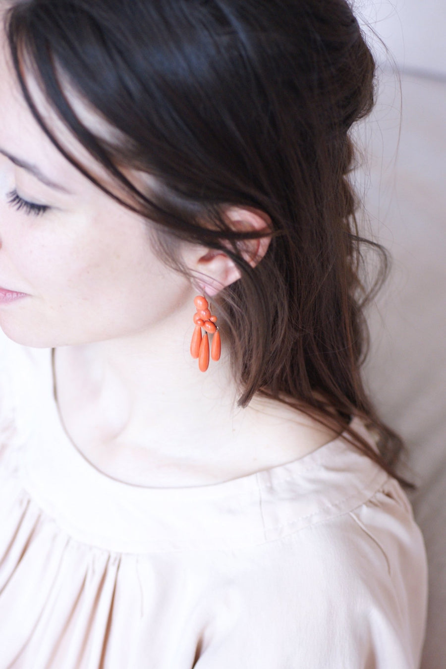 Antique gold and coral drop girandoles earrings - Galerie Pénélope