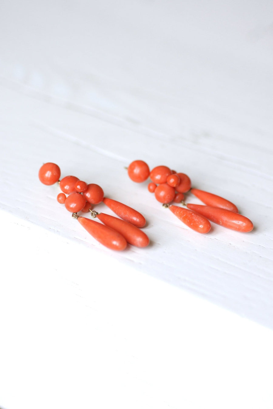 Antique gold and coral drop girandoles earrings - Galerie Pénélope