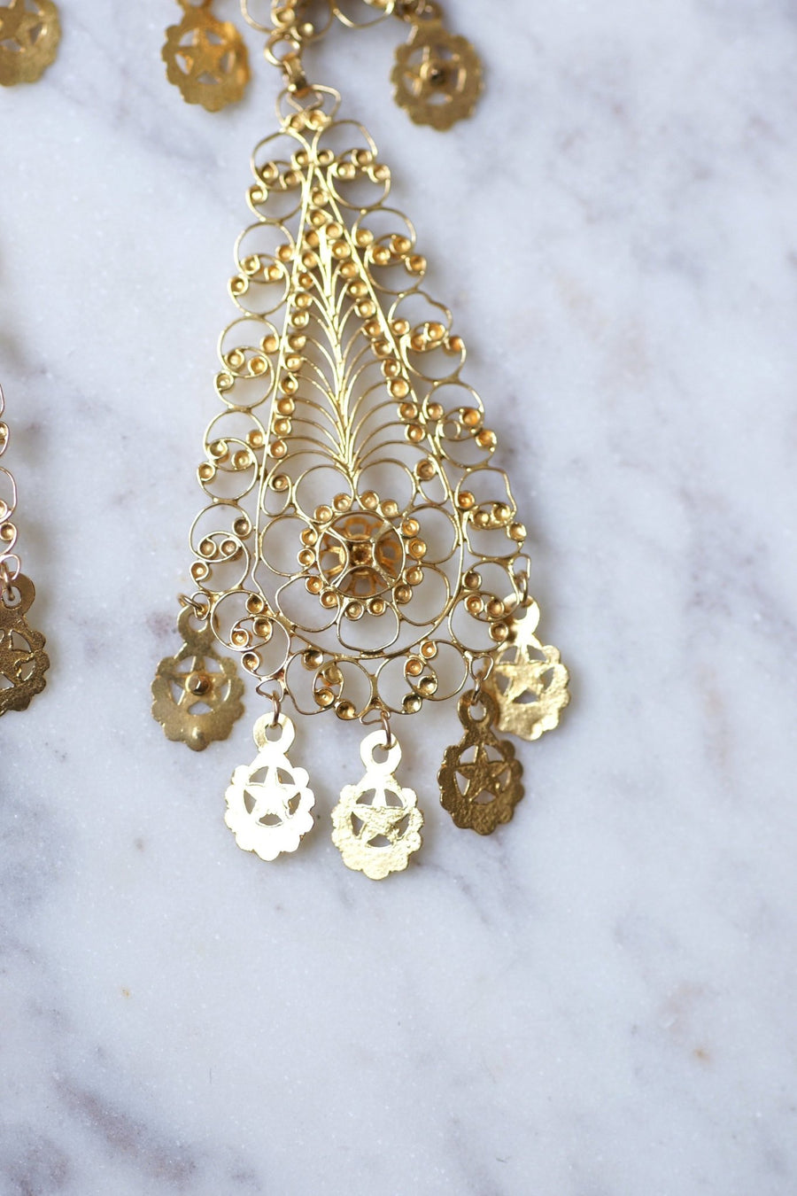 Filigree yellow gold drop earrings, vintage - Galerie Pénélope