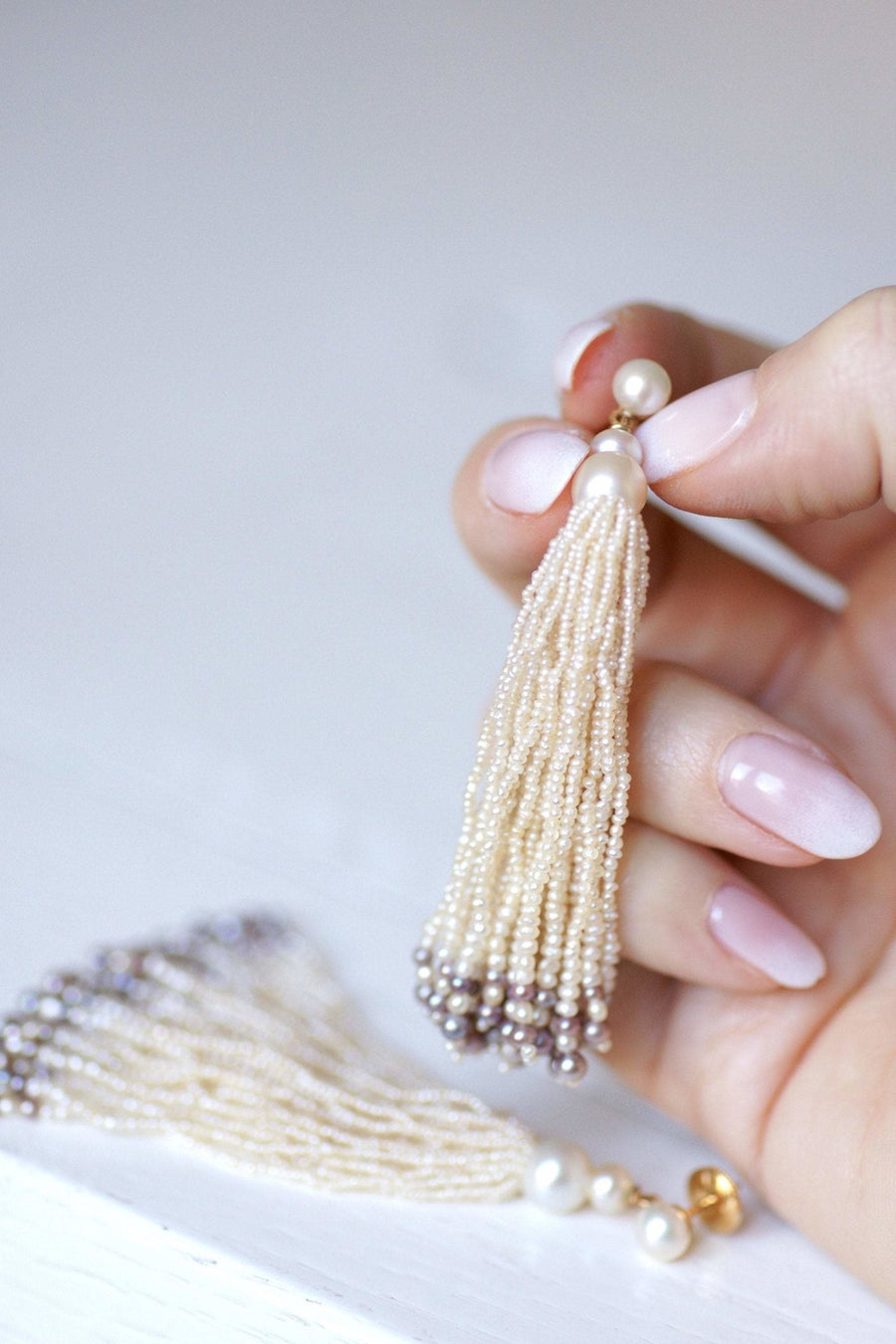Gold and cultured pearl pompom earrings - Galerie Pénélope