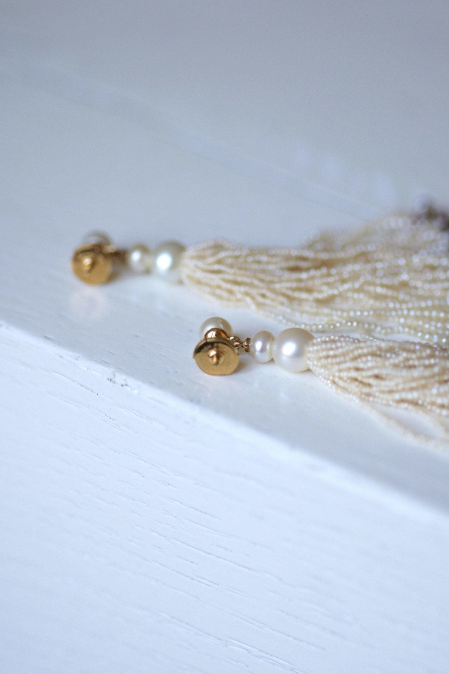 Gold and cultured pearl pompom earrings - Galerie Pénélope