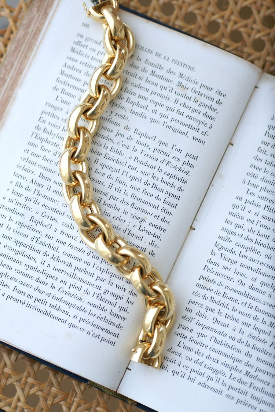 Big mesh bracelet with gold curb chain - Penelope Gallery