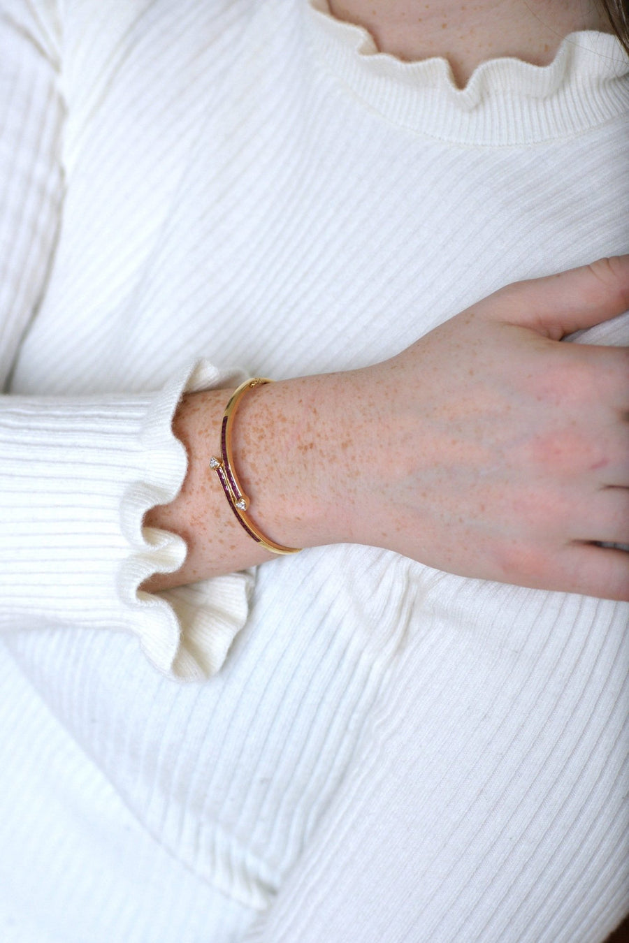 Jonc heart crossed ruby bracelet - Galerie Pénélope
