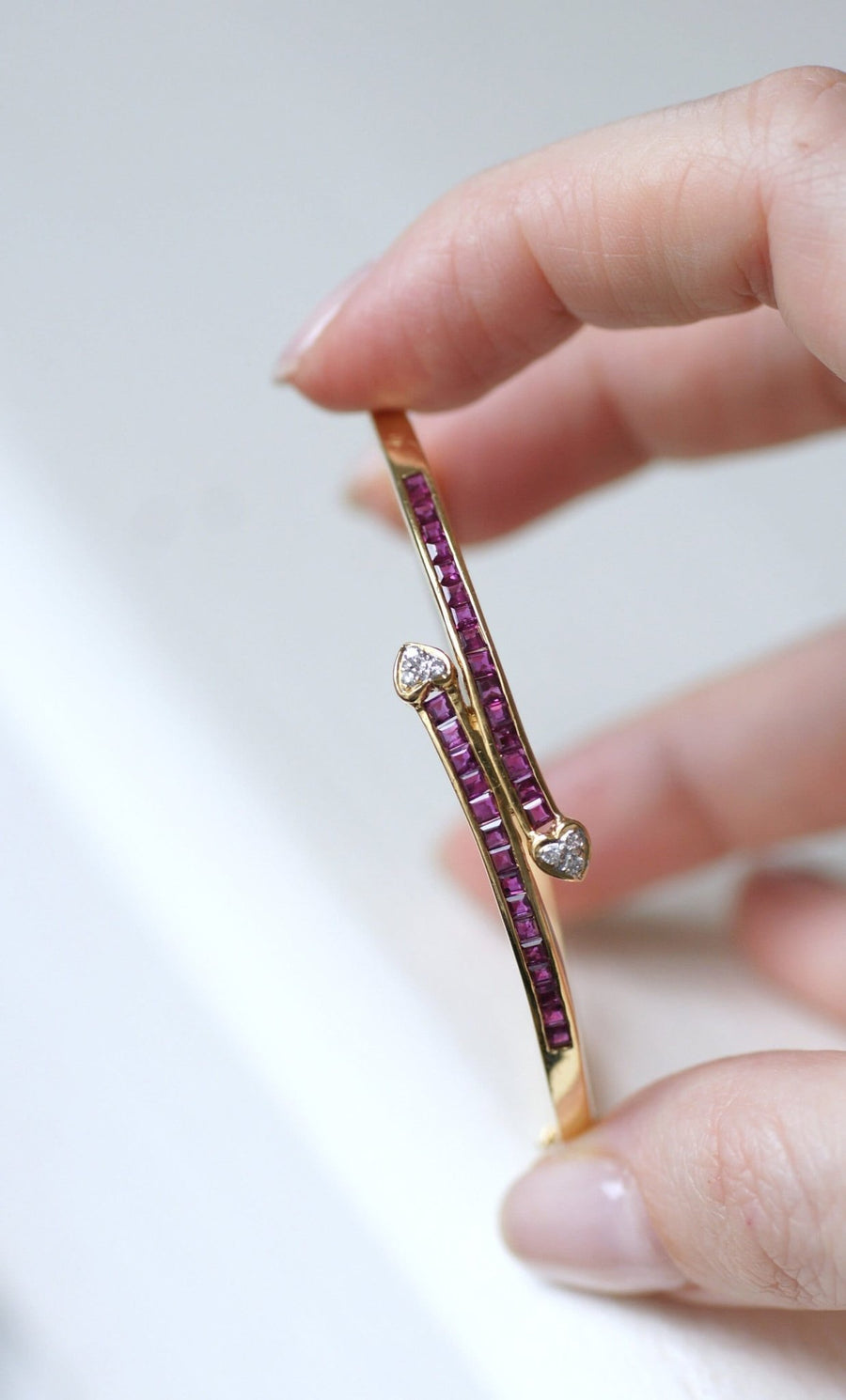Jonc heart crossed ruby bracelet - Galerie Pénélope