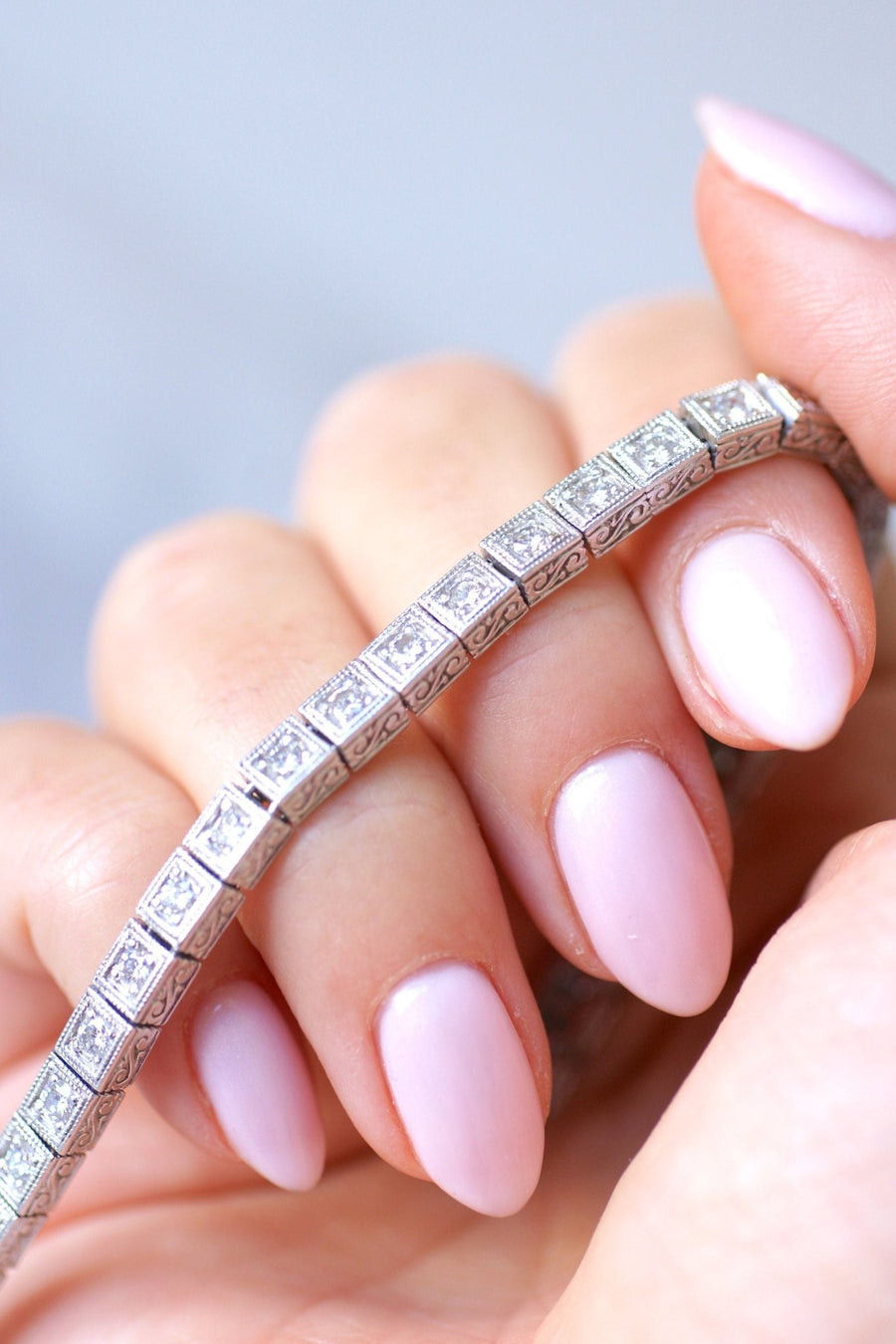 Art Deco line bracelet in platinum and diamonds, 3.30 Cts - Galerie Pénélope