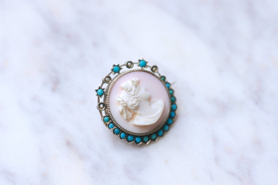Antique austrian brooch pink shell, turquoise and pearl cameo on silver - Galerie Pénélope