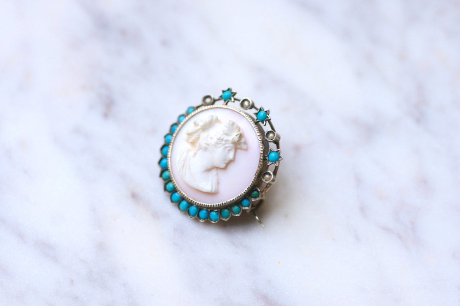 Antique austrian brooch pink shell, turquoise and pearl cameo on silver - Galerie Pénélope
