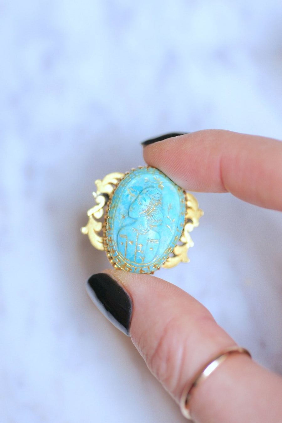 Antique gold brooch and turquoise cameo, Iran - Galerie Pénélope