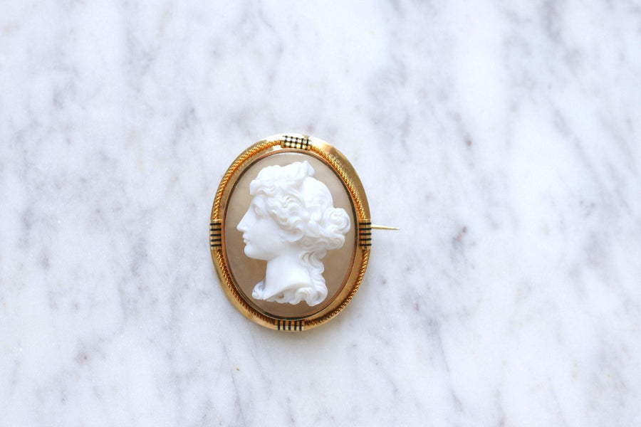 Antique yellow gold and agate cameo brooch - Galerie Pénélope