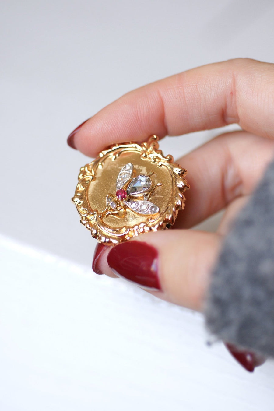 Antique Victorian brooch in gold and diamond fly - Galerie Pénélope