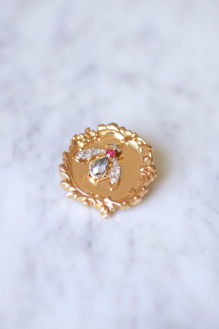 Antique Victorian brooch in gold and diamond fly - Galerie Pénélope