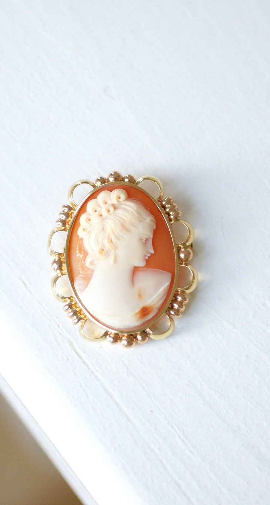 Two gold and shell cameo brooch - Galerie Pénélope