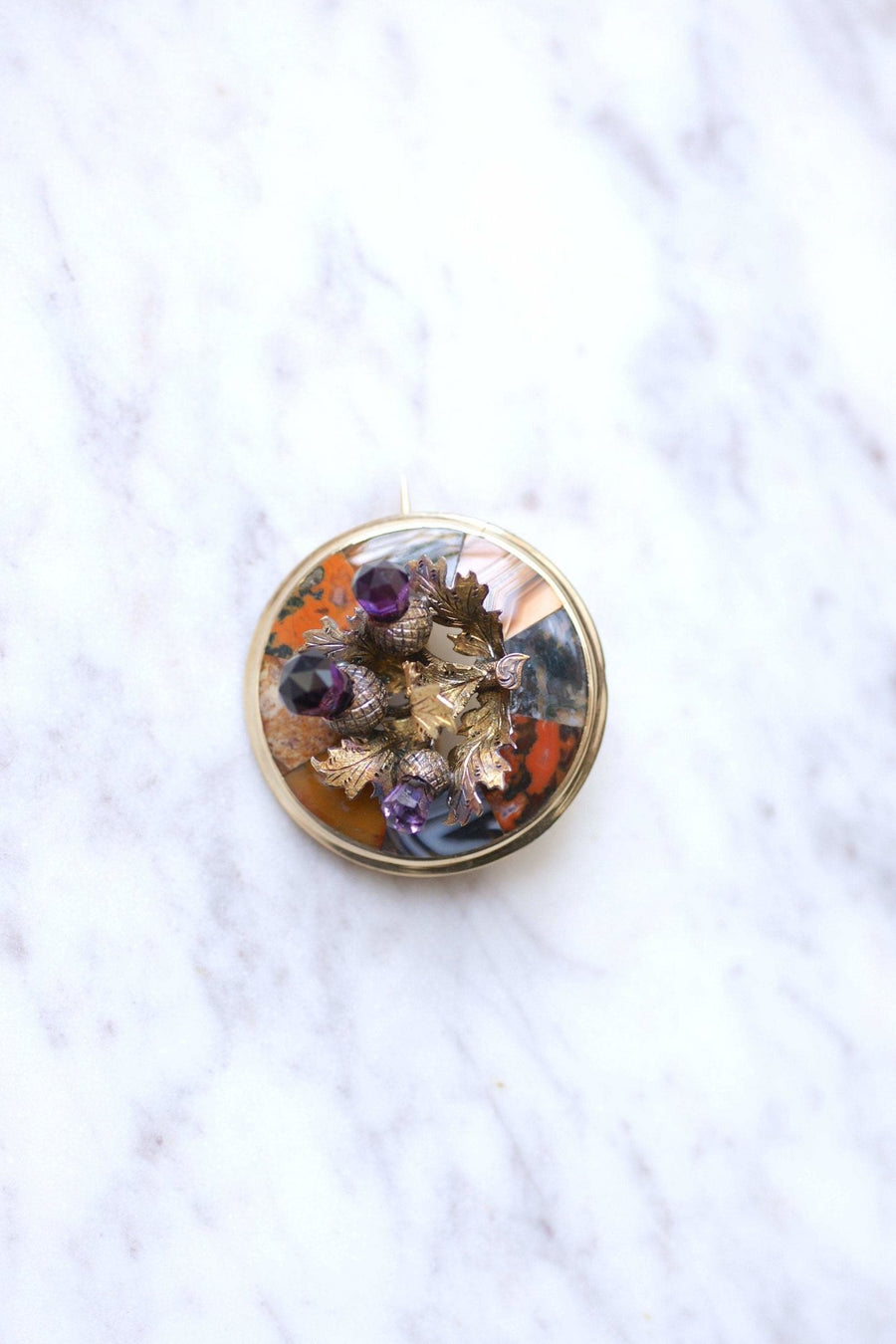 Antique Scottish thistle brooch in gold and amethyst - Galerie Pénélope