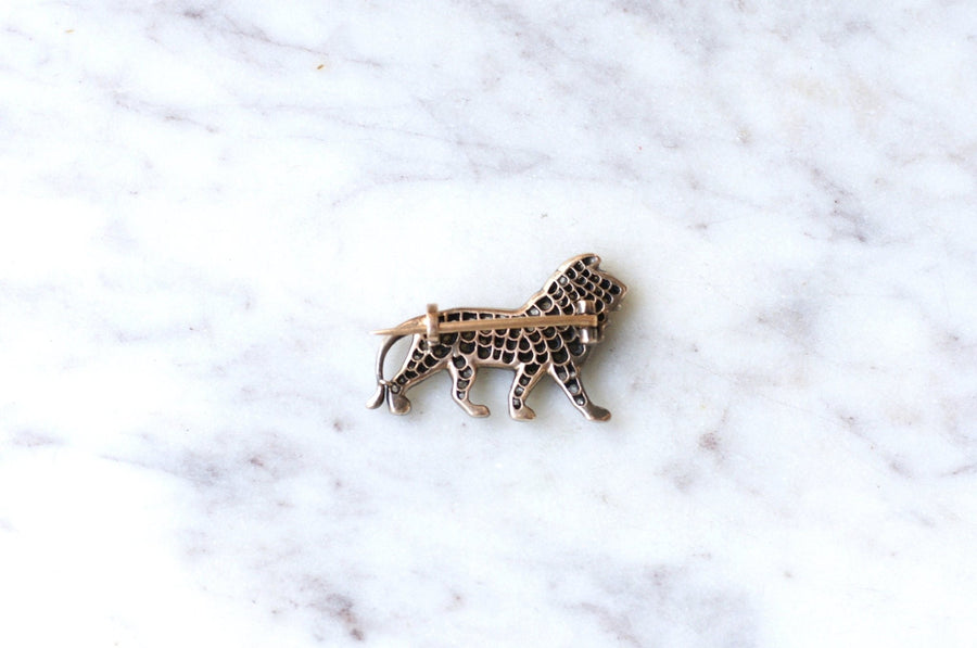 Lion brooch with diamonds - Penelope Gallery