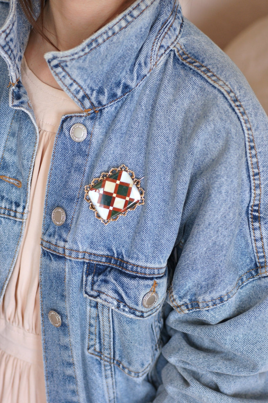 Antique 9Kt gold and Florentine micro mosaic plaque brooch - Galerie Pénélope