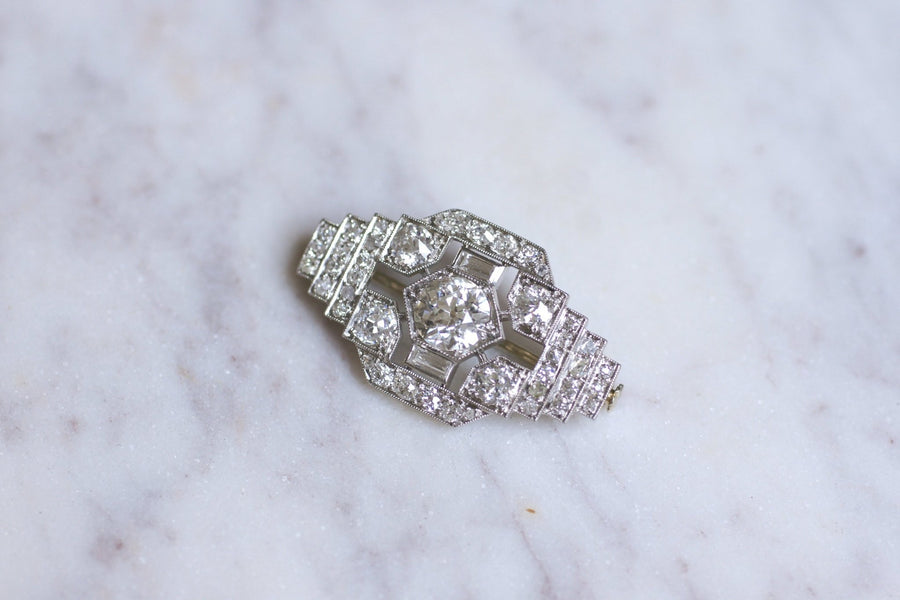 Art Deco gold, platinum, and diamond plate brooch - Galerie Pénélope