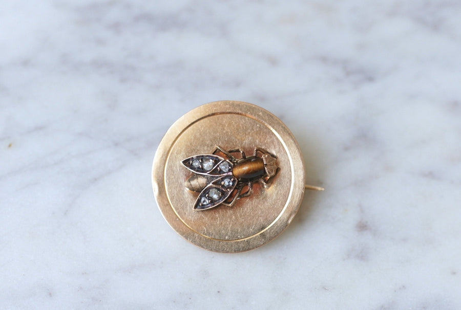Round bee, tiger eye and diamond brooch - Galerie Pénélope