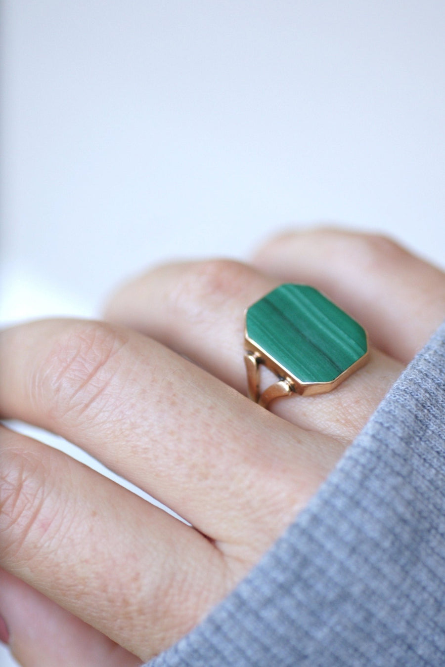Rose gold and malachite signet ring - Penelope Gallery