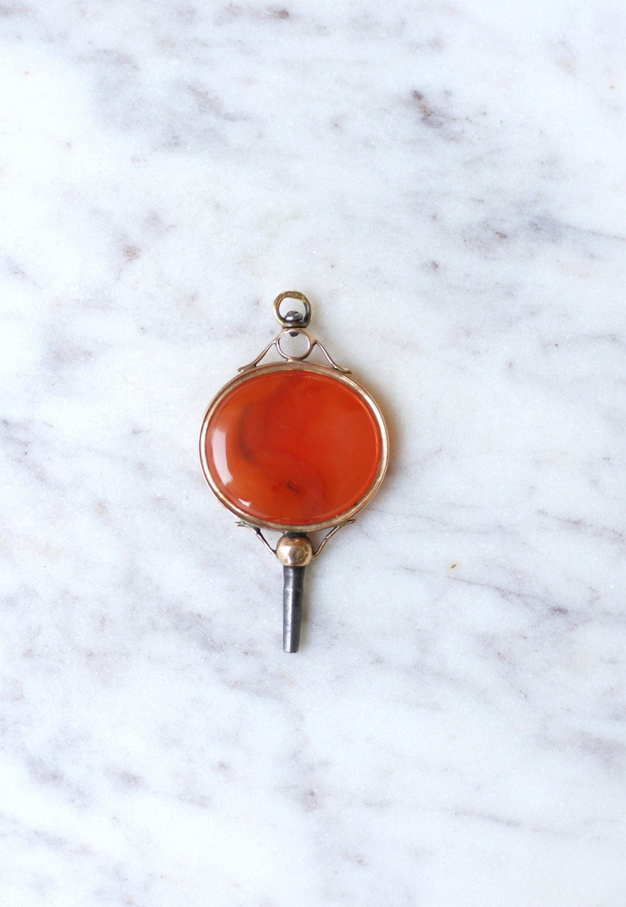 Antique watch key in rose gold and carnelian - Penelope Gallery