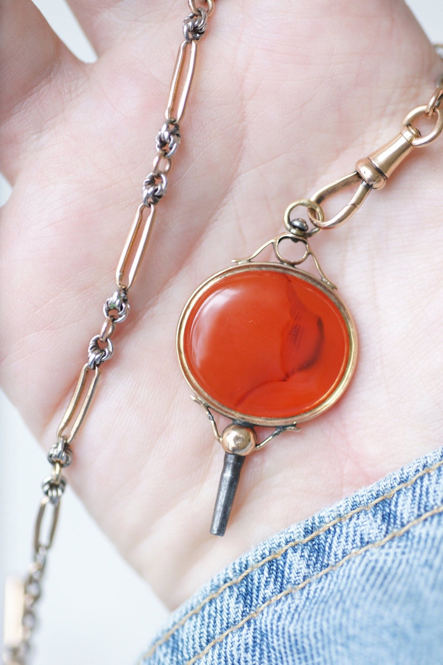 Antique watch key in rose gold and carnelian - Penelope Gallery