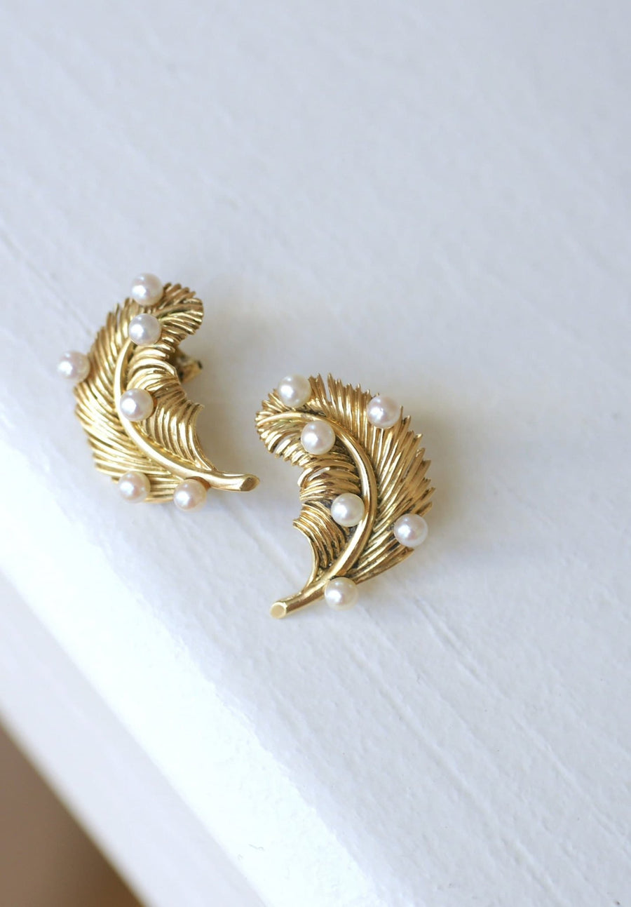 Yellow gold feather earrings with pearls - Penelope Gallery