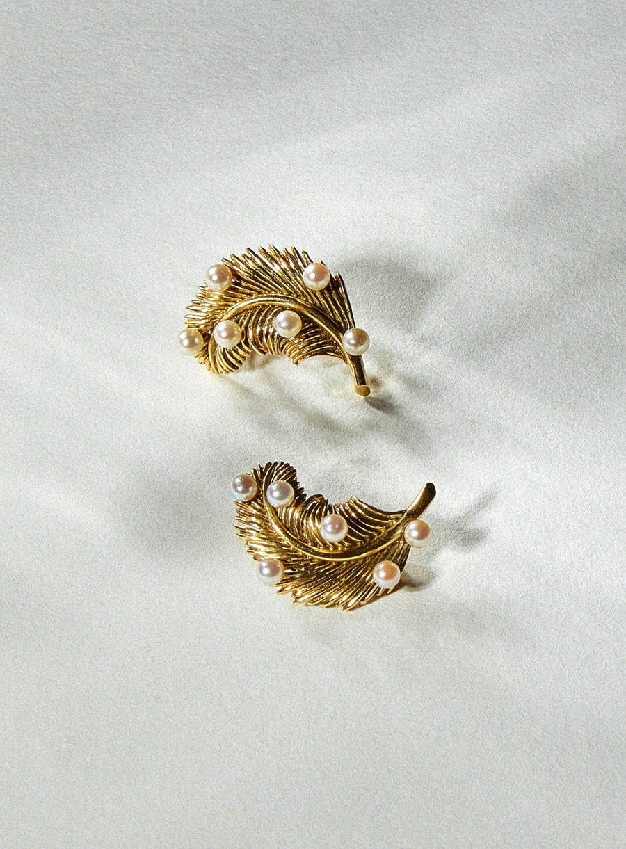 Yellow gold feather earrings with pearls - Penelope Gallery
