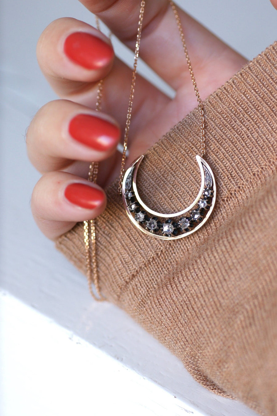 Crescent moon necklace - Penelope Gallery