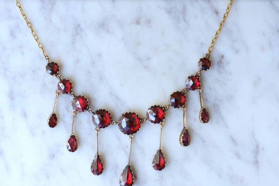 Garnet drapery necklace - Penelope Gallery