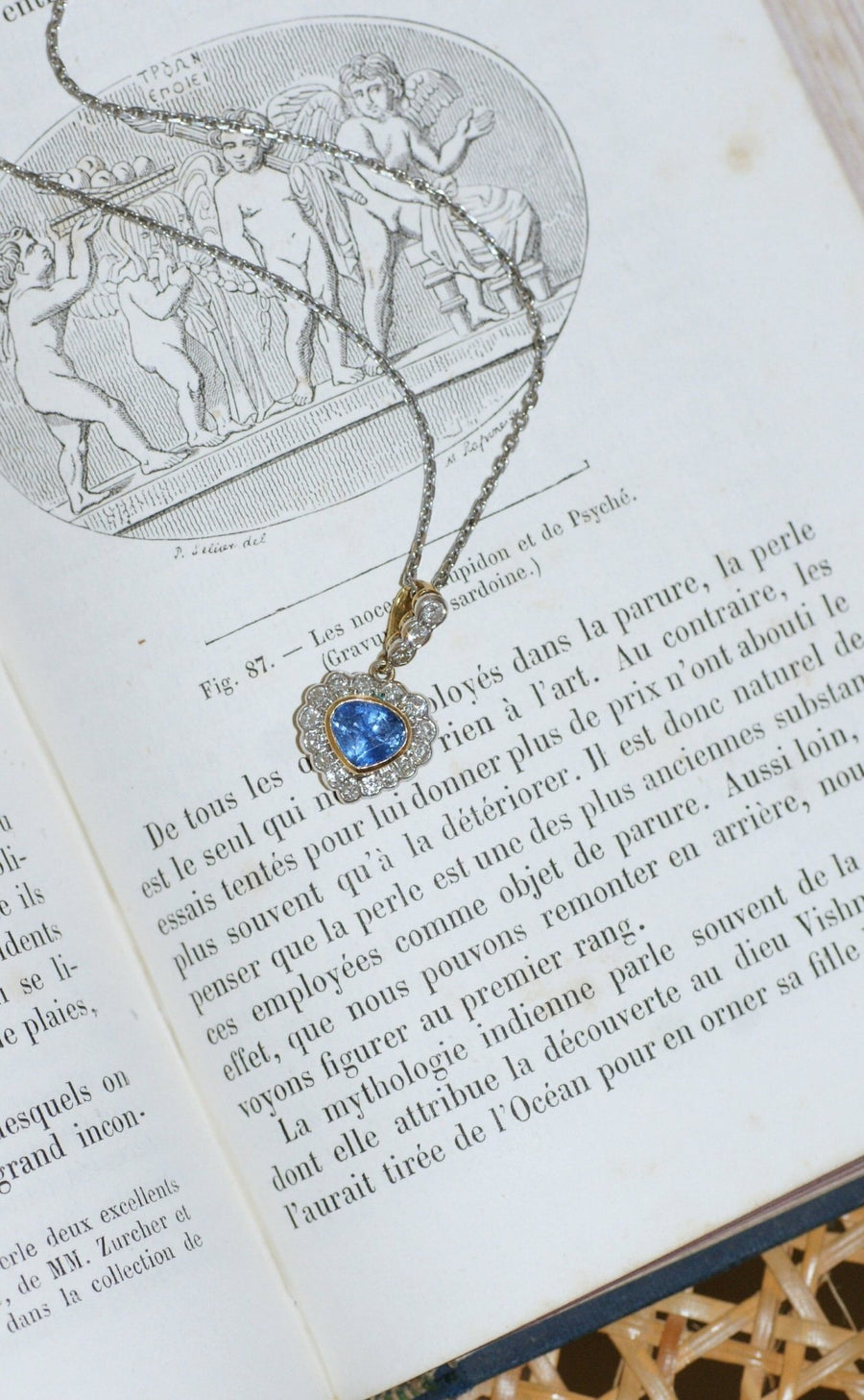 Ceylon sapphire and diamond heart pendant necklace - Galerie Pénélope
