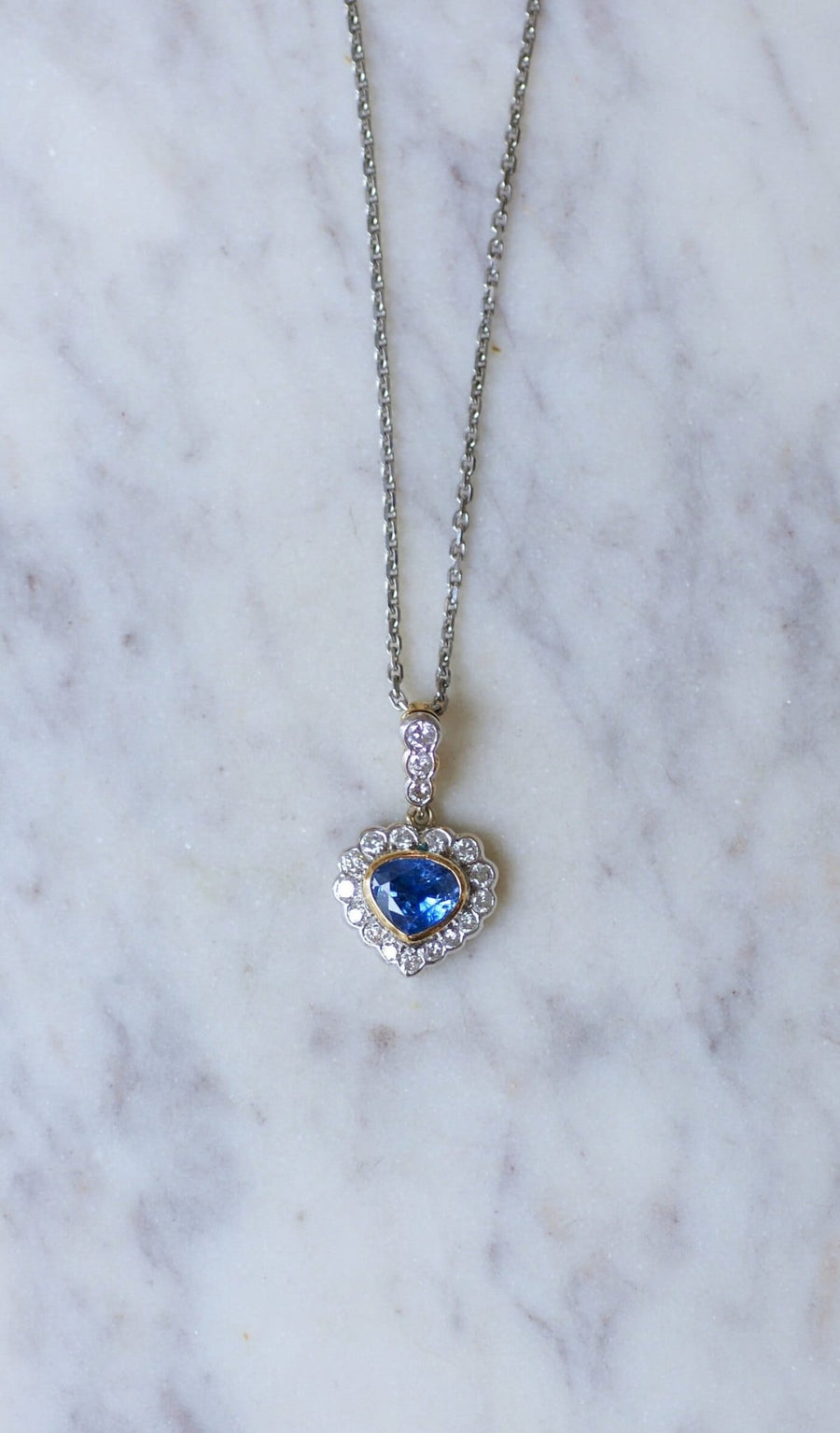 Ceylon sapphire and diamond heart pendant necklace - Galerie Pénélope