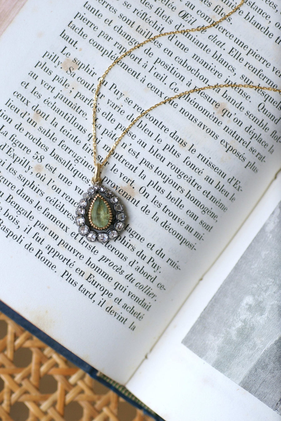 Green beryl and diamonds pendant necklace - Galerie Pénélope