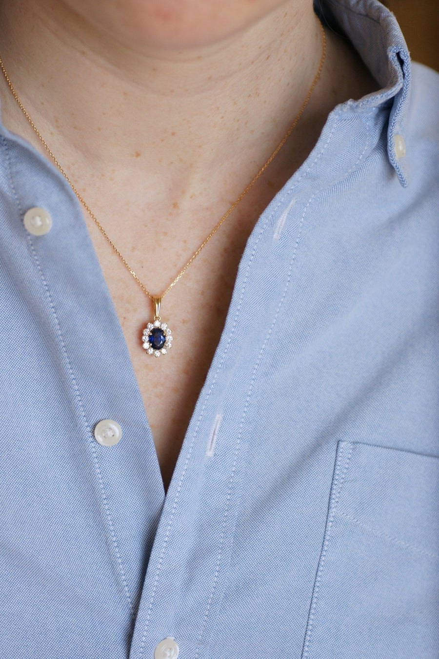 Sapphire and diamond daisy pendant necklace - Galerie Pénélope