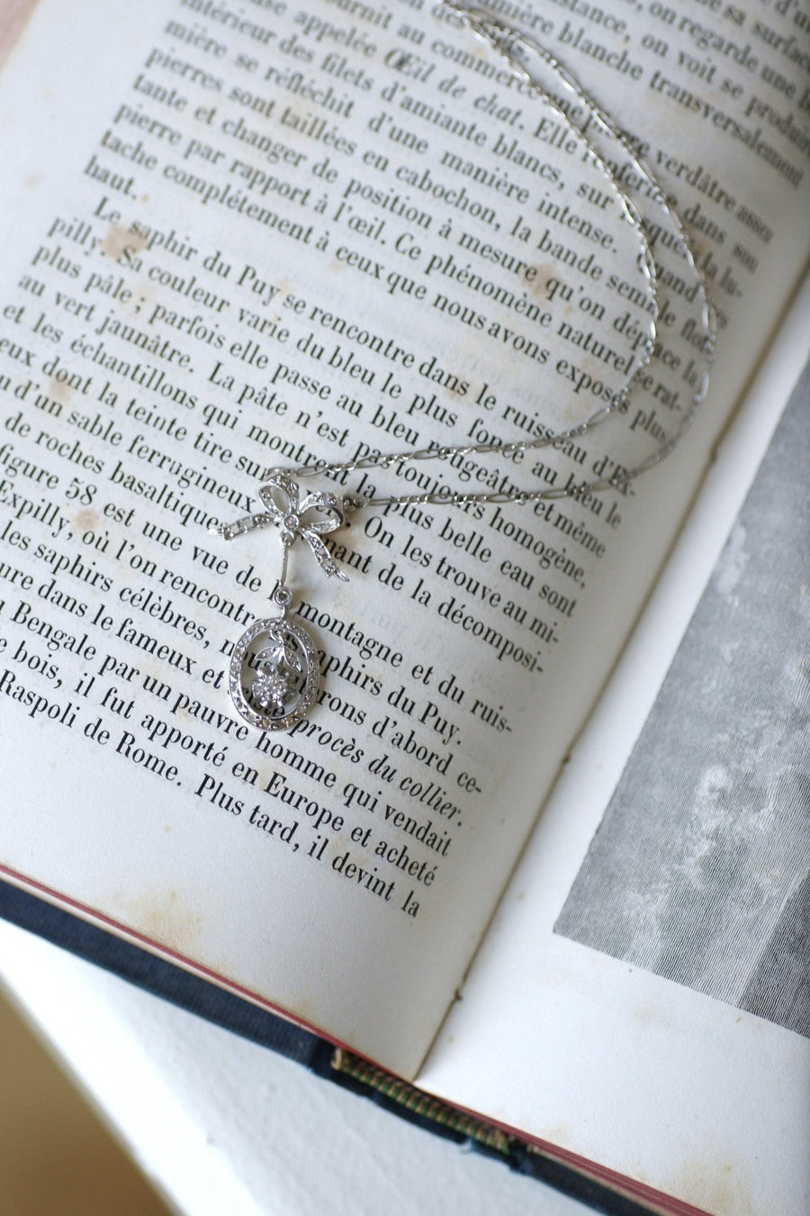 Art Deco diamond pendant necklace - Penelope Gallery