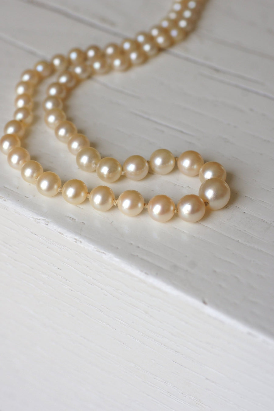 Vintage pearl necklace with diamond clasp - Penelope Gallery