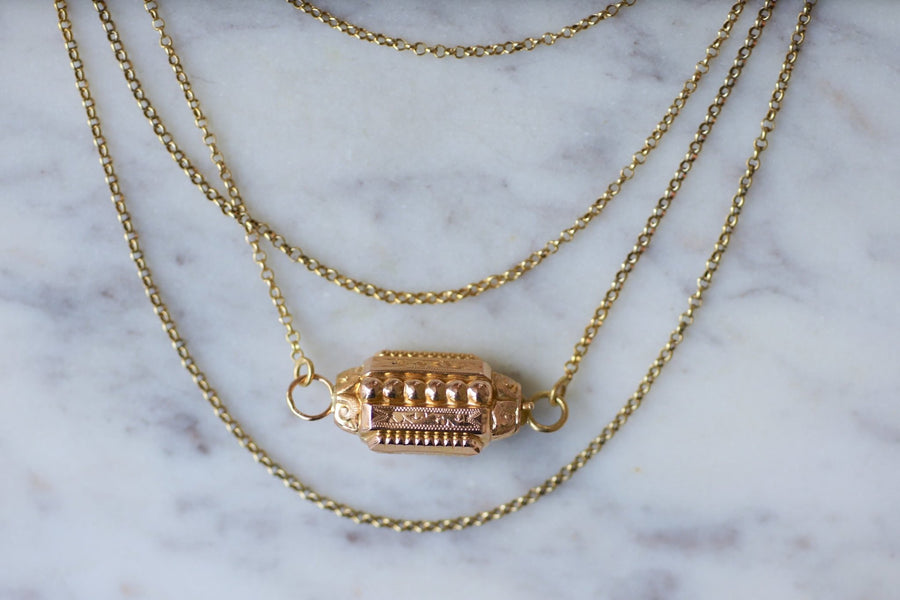 Necklace with gold barrel clasp - Penelope Gallery