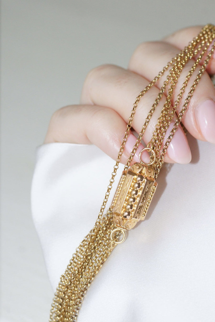 Necklace with gold barrel clasp - Penelope Gallery