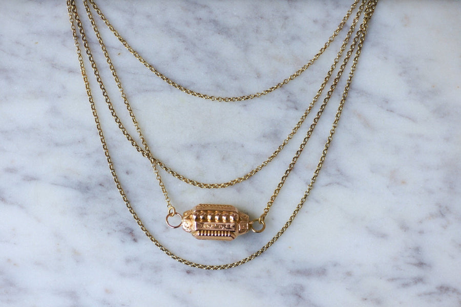 Necklace with gold barrel clasp - Penelope Gallery