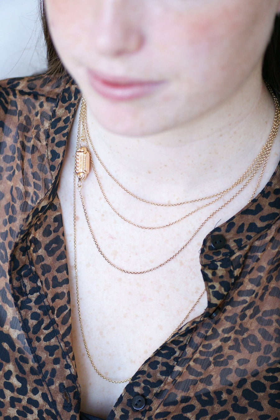 Necklace with gold barrel clasp - Penelope Gallery