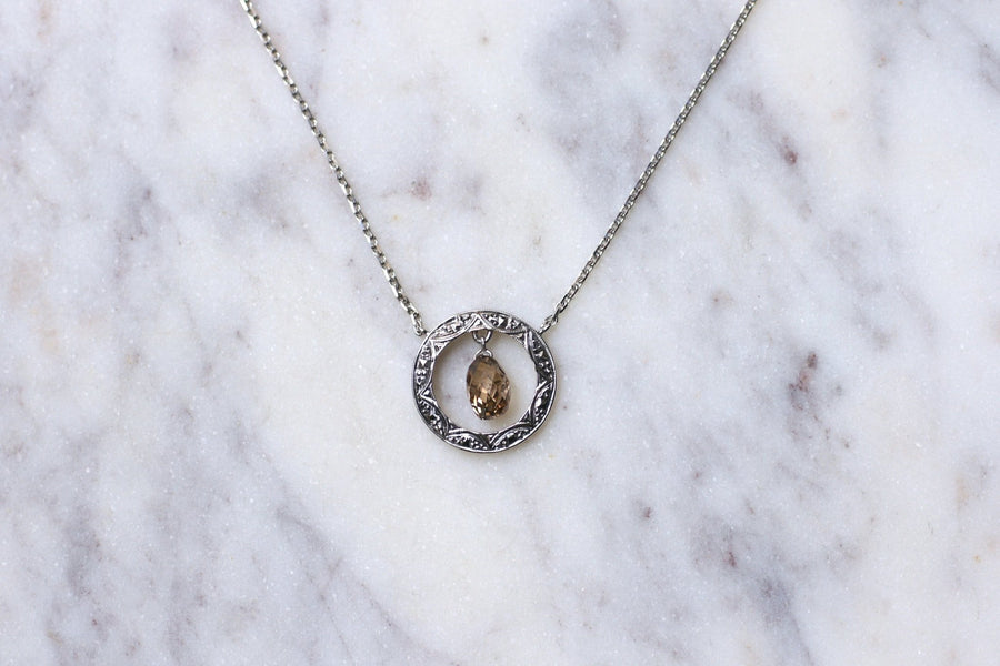 Solitaire Art Deco style necklace white gold and champagne brown diamond briolette 0,90Ct - Galerie Pénélope